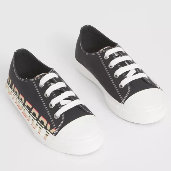 Burberry Black and White Striped Sneakers New BURBERRY Larkhall Sneaker,9/39.5/6.5.Shoe,Logo,Lark hall  main image 4